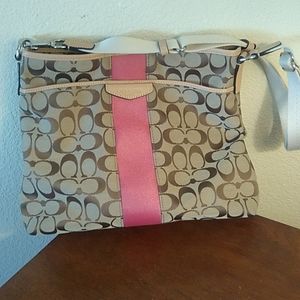 Coach F28502 Monogram Canvas Medium Crossbody Top Zip Messenger bag